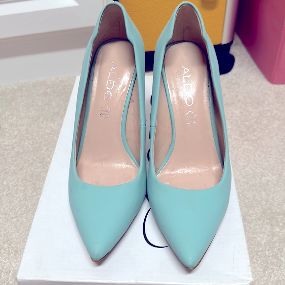 Aldo Tiffany blue Leather Pump, 9 cm high, size 7